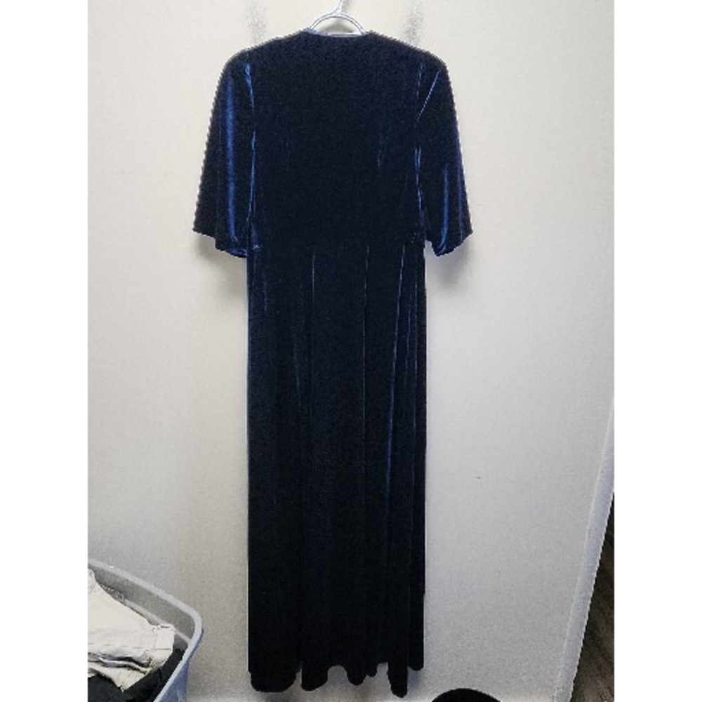 Aidan Mattox Women's Blue Velvet Tie Wrap Cape Maxi Gown Dress Size US 4 New - Picture 4 of 10